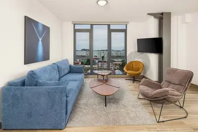 Image de Jr. Apartment Upper Level