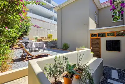 Image de Green Point 3 Bedroom with Ensuites & Braai