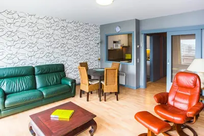 Image de Appartement au 6? étage avec vue sur la mer