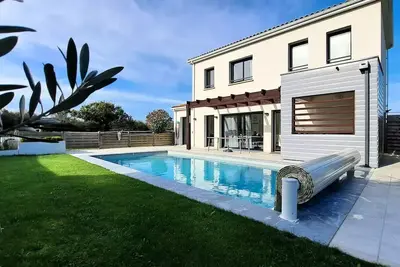 Image de Saint Augustin - Maison avec Piscine CHAUFFÉE et Jacuzzi - La Forêt d'Armotte