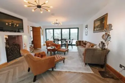 Image de Luxury Countryside Cottage with Pool & Hot Tub – Sleeps 6–10 in East Yorkshire