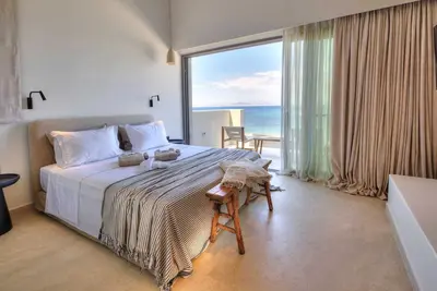Image de Αàshna suites \"Thalassa\", Villa