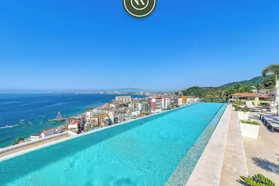 Image de Oceanview 2 Br Condo - Luxury - Rooftop Pool