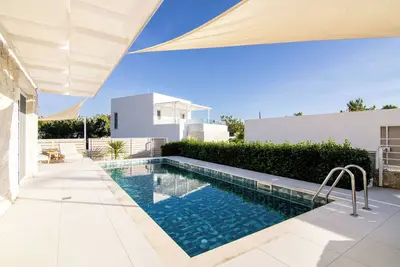 Relaxing two-floor villa in South Crete