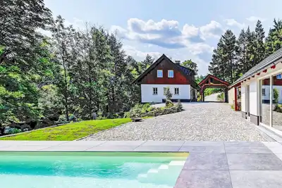 Image de Magnifique maison de vacances privée avec piscine, Wifi, Tv, terrasse et animaux admis