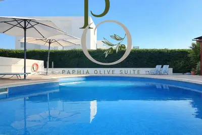 Image de The sea, restaurants and shopping facilities can be reached on foot in approx. 10 min.