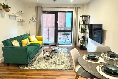 Image de Modern Canal Side 1br | Balcony | Near Wembley & Tube