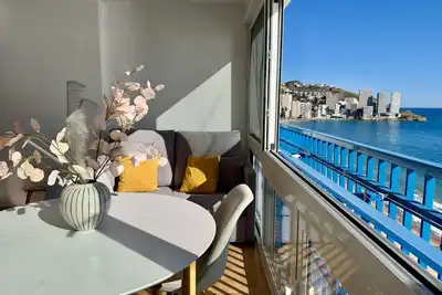 Image de Bord de mer avec parking privé et gratuit