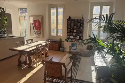 Image de Quartier du port cosy et Lumineux avec balcon