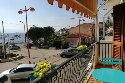 Image de Paradise House a stone's throw from the sea