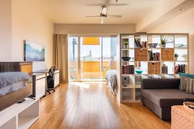 Image de East Downtown - Little East Austin Gem