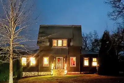 Image de Gorgeous House Perfect for Masters Retreat