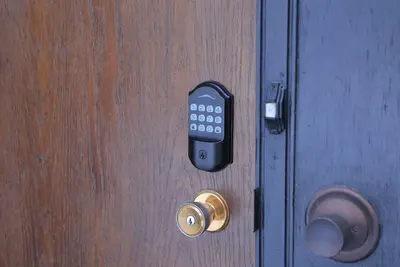 Image de Cute 2br House in winterpeg. Close To Everything, Easy Check in free parking