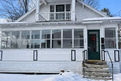 Image de Hilltop in Rumford, Spacious and Spotless. \nPet friendly