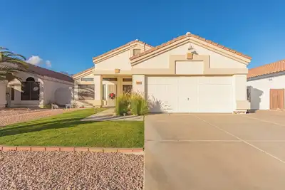 Image de Desert Dame, cool play pool & Patio Family Friendly sleeps 9.