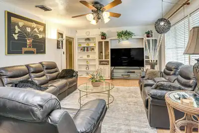 Image de Shop, Dine & Explore: Home 3 Mi to Nrg Stadium