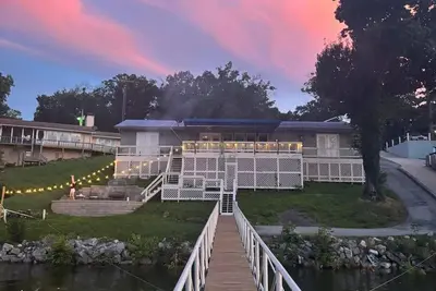 Image de Eagles Nest on Dripping Springs