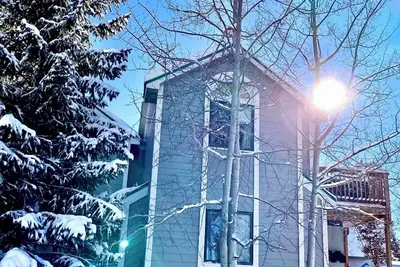 Image de Mountain View Retreat w/hot tub. On shuttle to Winter Park. Dog friendly