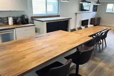 Image de 3-Bdrm (4 Beds) 1-Bath - 6 people Home in Squamish