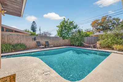 Image de Sunny Largo Retreat, Up to 8 guests, Pool, 5 Min to Irb Beach