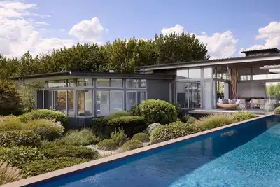 Image de Latitude by Contemporary Hotels