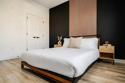 Image de Boulevard Stays Luxe 2br Near Stadium - Pool, Parking & Gym