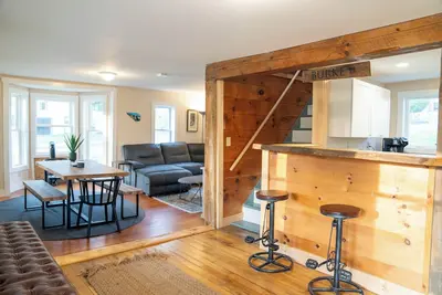 Image de Adventurer's Home: Kingdom Trails with Swimming Hole