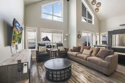 Image de Modern 2 bedroom  and  Loft