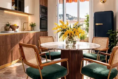 Image de Cosy Art Deco Appartement Avec Un Balcon Au Coeur Du Port A Nice