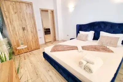 Image de Kyd House Studiouri si apartamente la 100 de m de plaja Debarcader