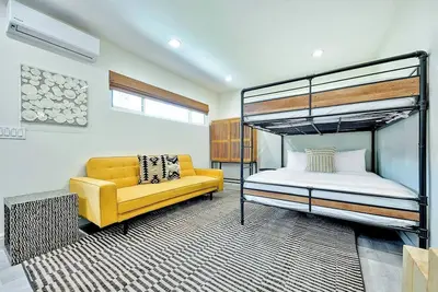 Great for Families, Pool, Jacuzzi, Close 2 Everything