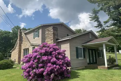 Image de Spacious Deep Creek Lake Retreat Near Wisp and Pet-Friendly