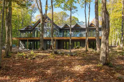 Image de Maple Lake House - Six Chambres Gîte, Couchages 16