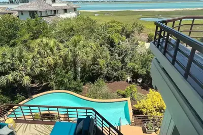 Image de Brand New To Vrbo! Luxury Beach Dunes Retreat with Pool/Spa+ Guest House
