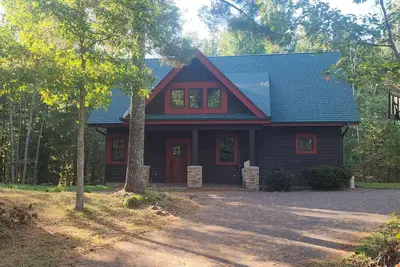 Image de Cozy, quiet cabin in Northern Wi near Atv/snowmobile trails.