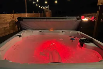 Image de Ranch Retreat Sleeps 16 Views Hot tub Gas Firepit