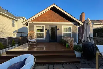 Image de Eco-Friendly Bungalow in the Heart of West Seattle