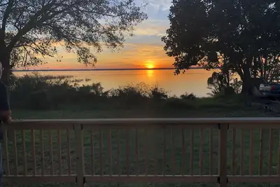 Image de Beautiful 2/2 Cottage waterfront property on Lake Jackson in Sebring Fl.