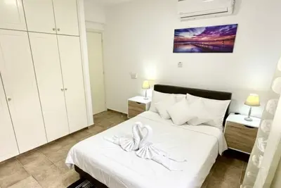 Image de 2-bedroom apartment in Universal – Beach & Old Town within walking distance!