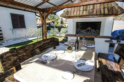 Image de Ferienwohnung mit großem Garten, Grill & Parkplatz – nur 5 Min. zum Meer