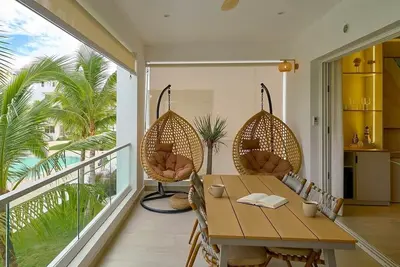 Image de Luxury Beachfront 2br Retreat | AquaEsmeralda