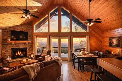 Image de 3br Mountain Cabin · Mountain Views · Hot Tub · Screened Porch · Pet Friendly