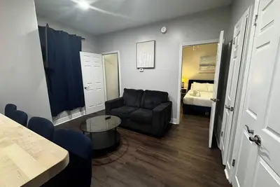 Image de Cozy 2bd | Sleeps 4 | Queens Village Retreat