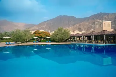 Image de 3 Contemporary Rooms w/ Pool Access and Sea Side View near Local Attractions