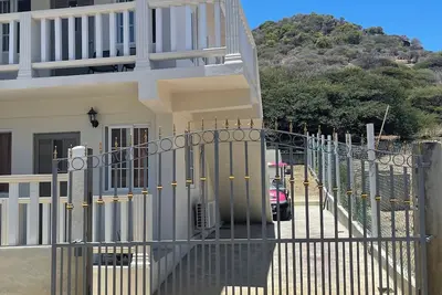 Image de Apartment with Balcony. #1