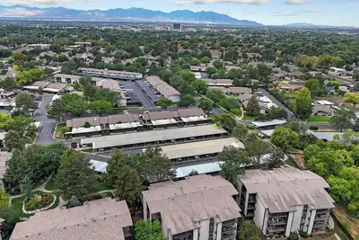 Image de Relaxing, centrally located 2bd/2ba Condo