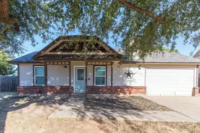 Image de Near Dyess! Minutes from everything! Quiet neighborhood! Heart of Abilene!