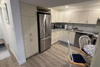 Image de Private Guest Suite in Colwood