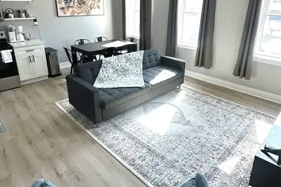 Image de Carson Street 3br - 8 mins to Stadiums, Downtown & Nightlife