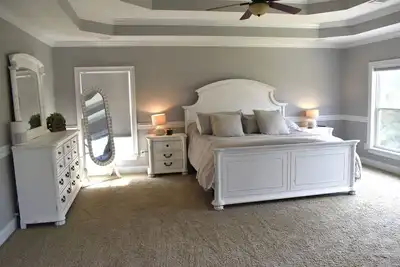 Image de Quiet Golf Community Gem: 4br Masters Week Rental with Modern Comforts